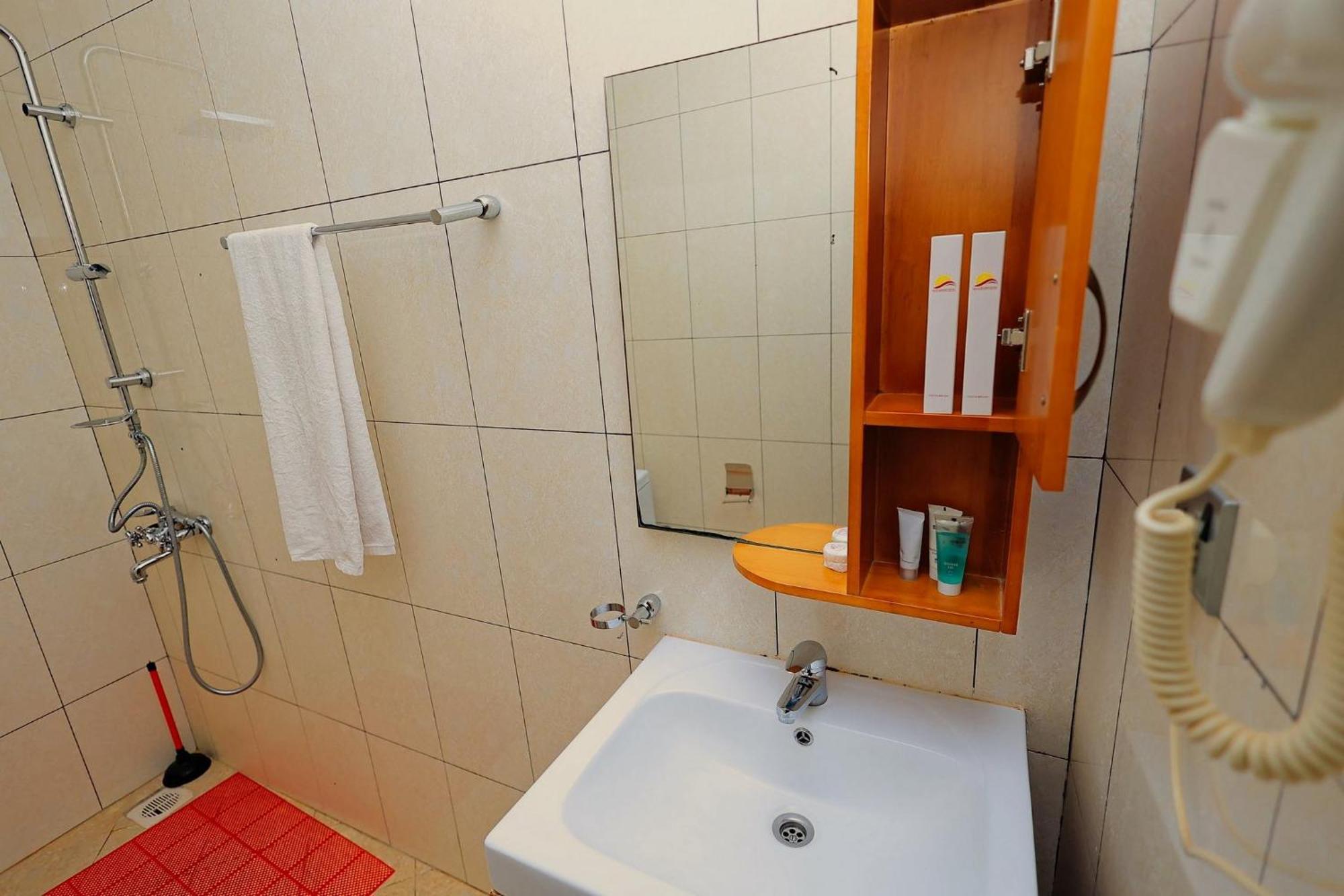 Shine Country Resort Hotel Naziba Экстерьер фото