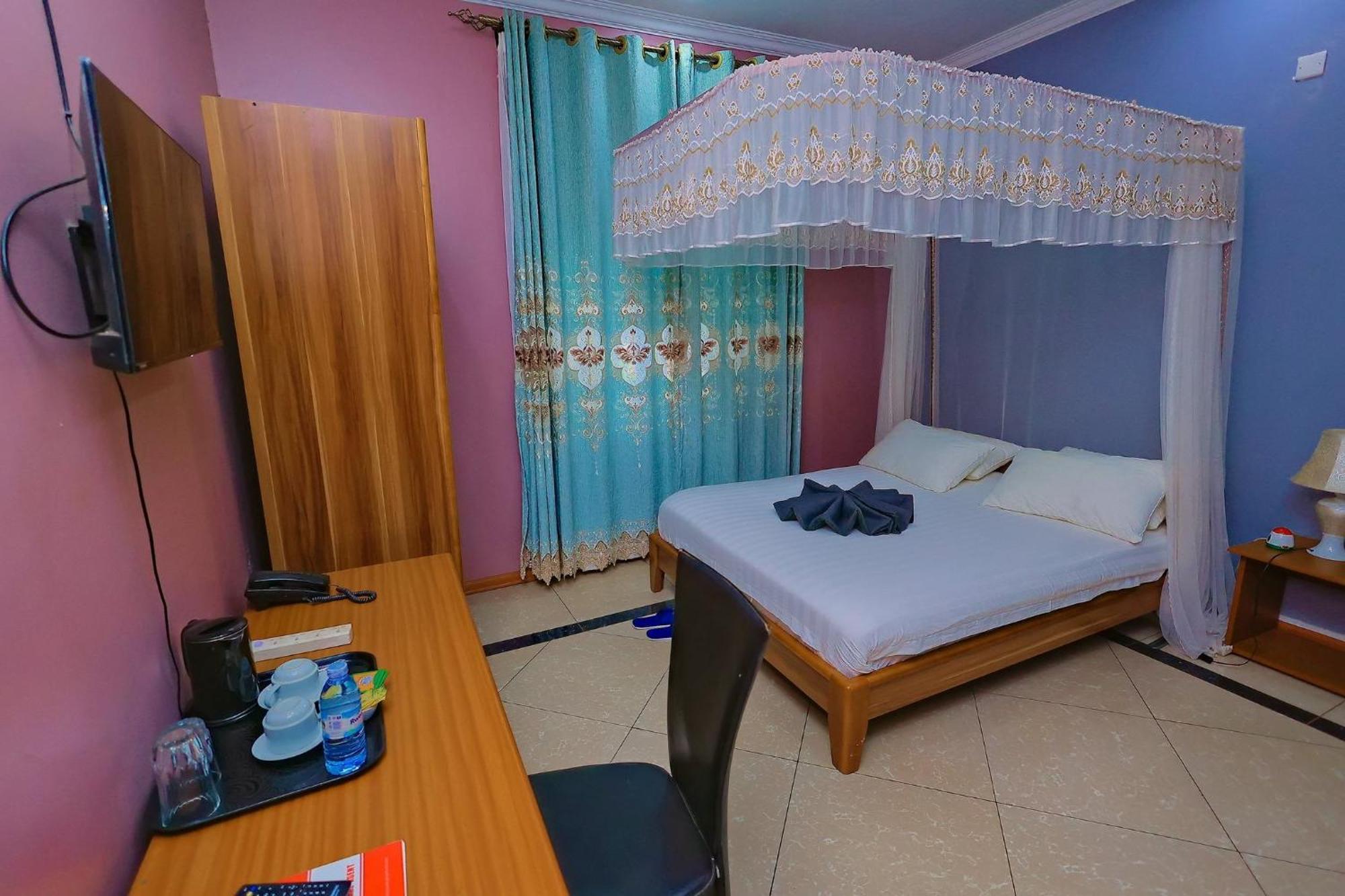 Shine Country Resort Hotel Naziba Экстерьер фото