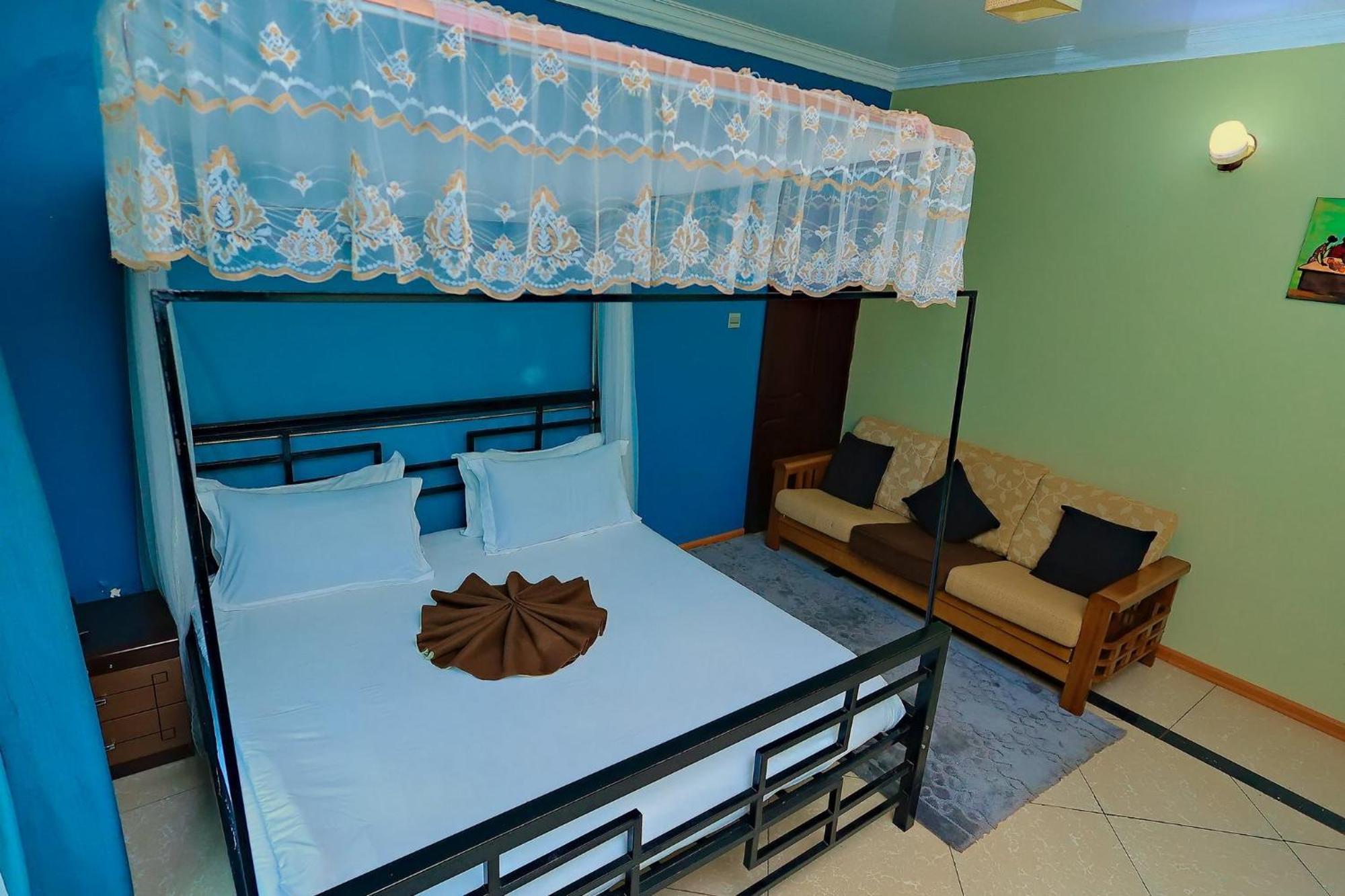 Shine Country Resort Hotel Naziba Экстерьер фото