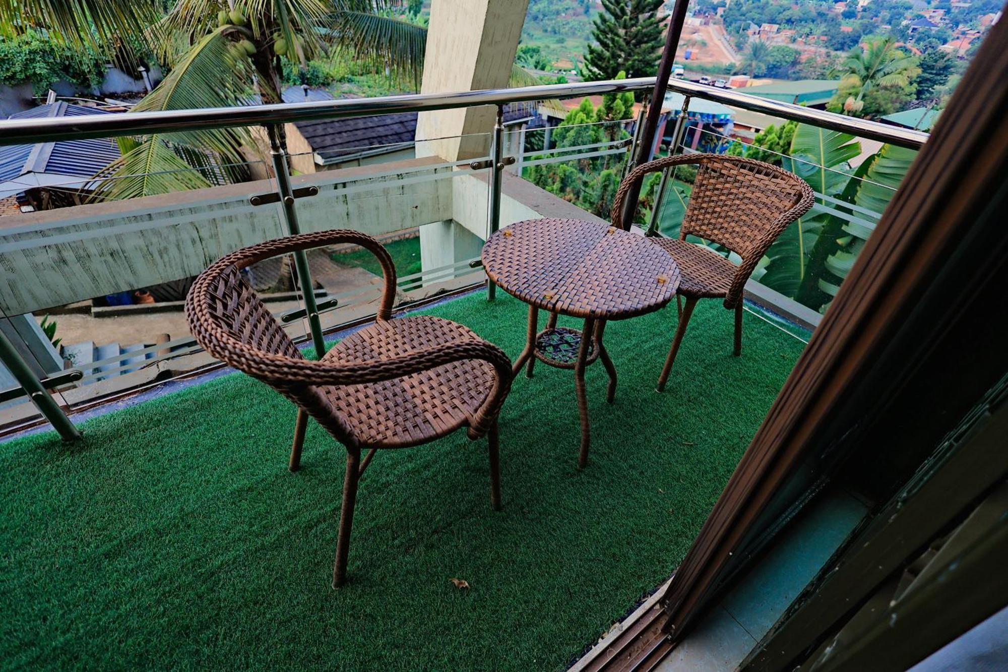 Shine Country Resort Hotel Naziba Экстерьер фото